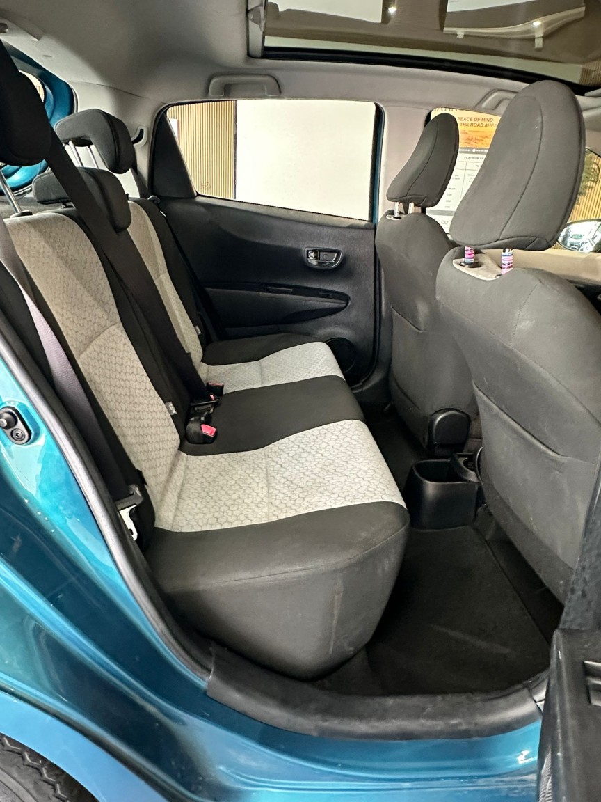 Used Toyota Yaris 2012 for sale - 77822383: Photo 30