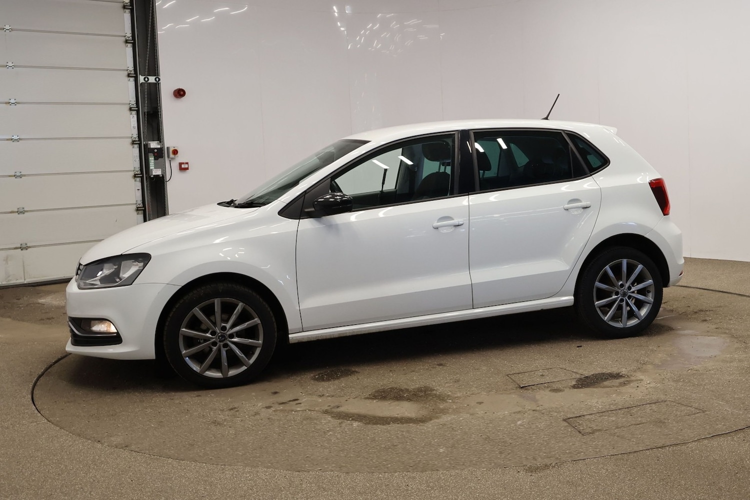 Used Volkswagen Polo 2014 for sale - 78190600: Photo 5