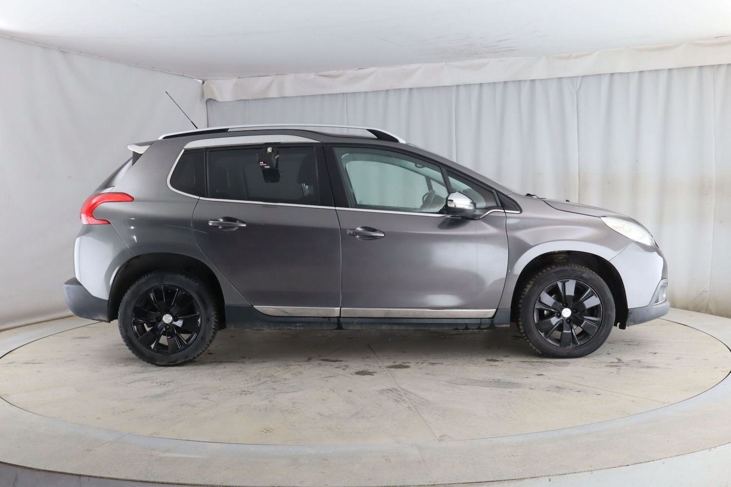 Used Peugeot 2008 2015 for sale - 77906524: Photo 5