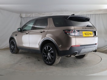 Used Land Rover Discovery Sport 2016 for sale - 78978480: Photo