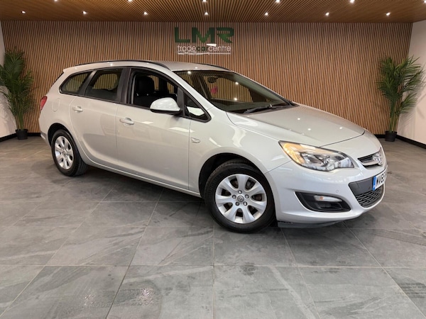 Used Vauxhall Astra 2015 for sale - 74432079: Photo 1
