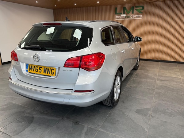 Used Vauxhall Astra 2015 for sale - 74432079: Photo 4