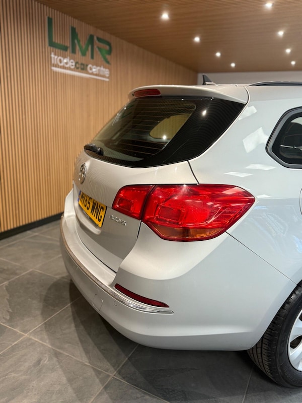 Used Vauxhall Astra 2015 for sale - 74432079: Photo 5
