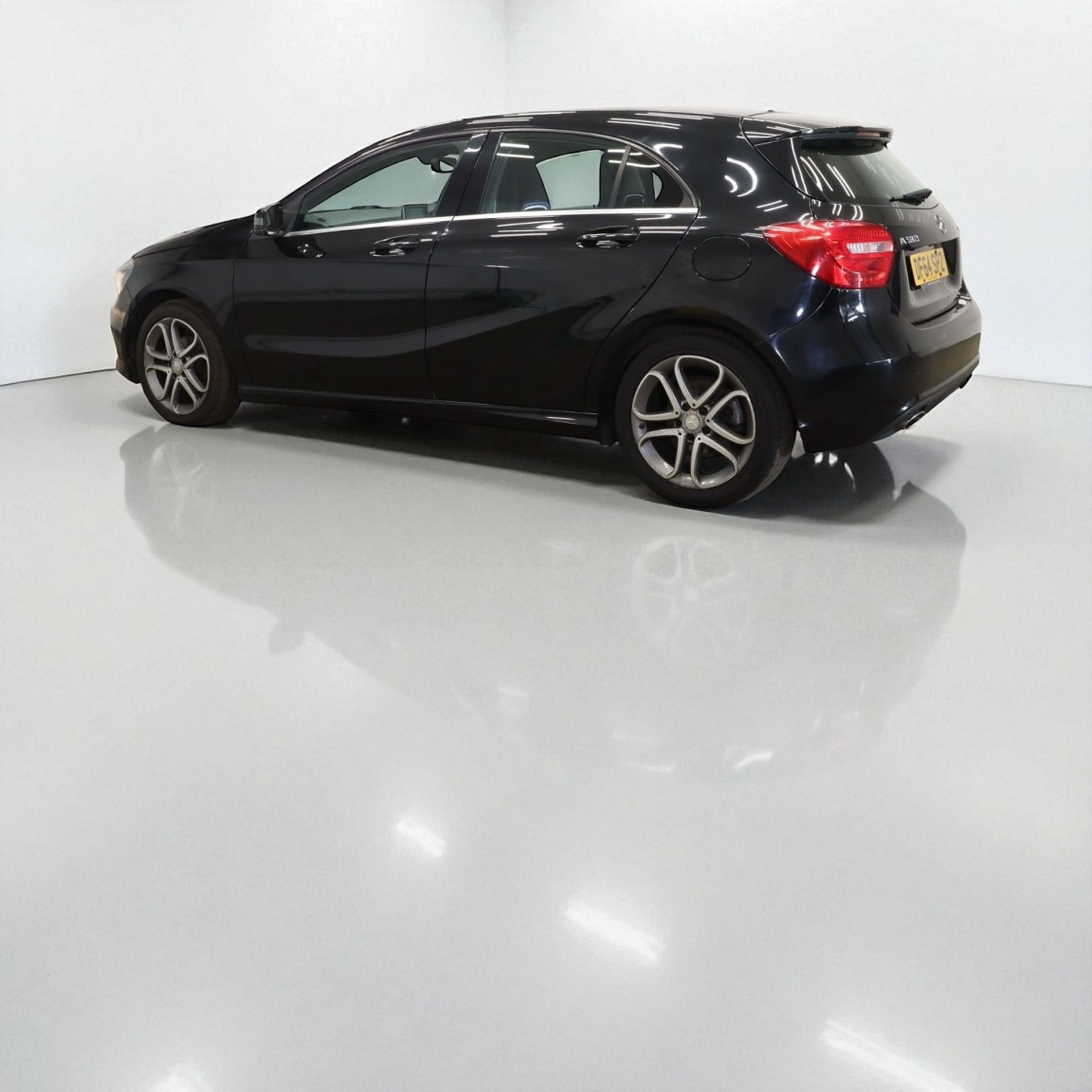 Used Mercedes-Benz A-Class 2015 for sale - 76624407: Photo 6