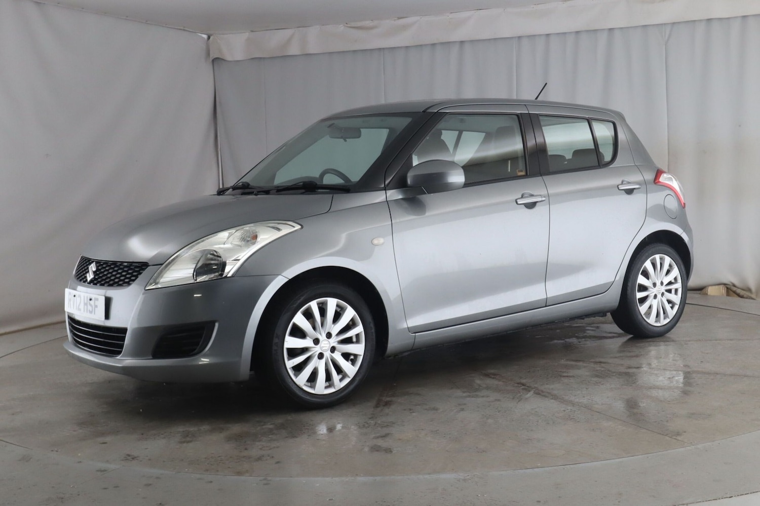 Used Suzuki Swift 2012 for sale - 76536799: Photo 4