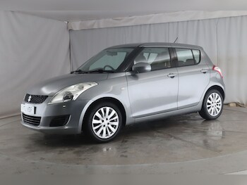 Used Suzuki Swift 2012 for sale - 76536799: Photo