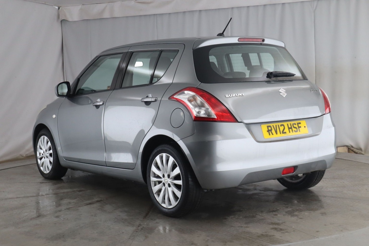 Used Suzuki Swift 2012 for sale - 76536799: Photo 7