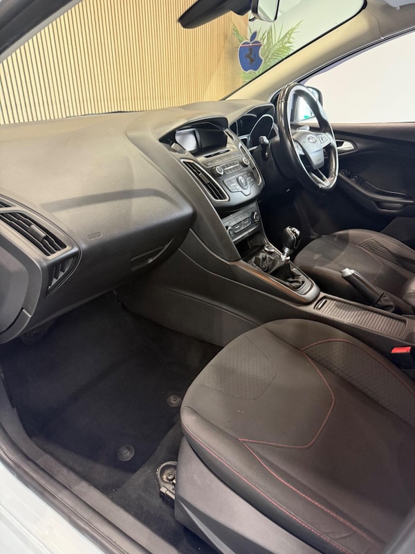 Used Ford Focus 2015 for sale - 74171198: Photo 20