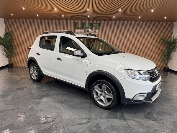 Used Dacia Sandero Stepway 2017 for sale - 72761384: Photo 5