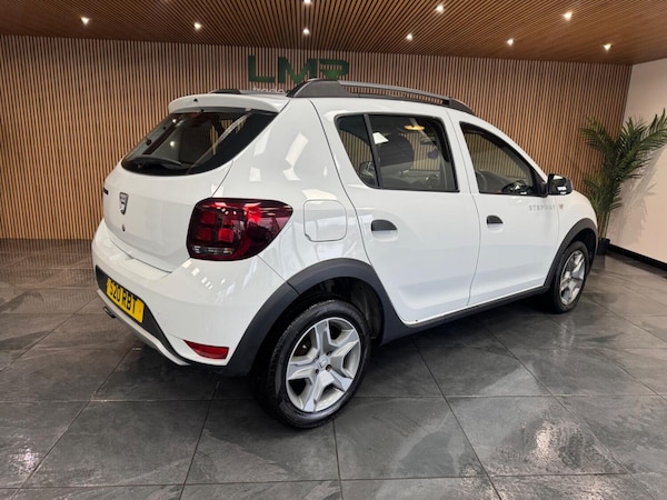 Used Dacia Sandero Stepway 2017 for sale - 72761384: Photo 6