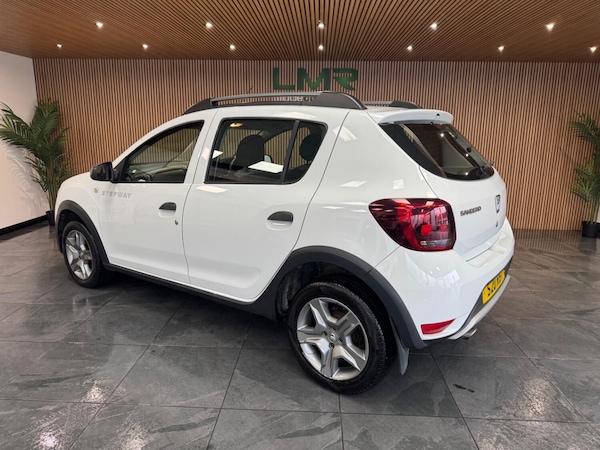 Used Dacia Sandero Stepway 2017 for sale - 72761384: Photo 8