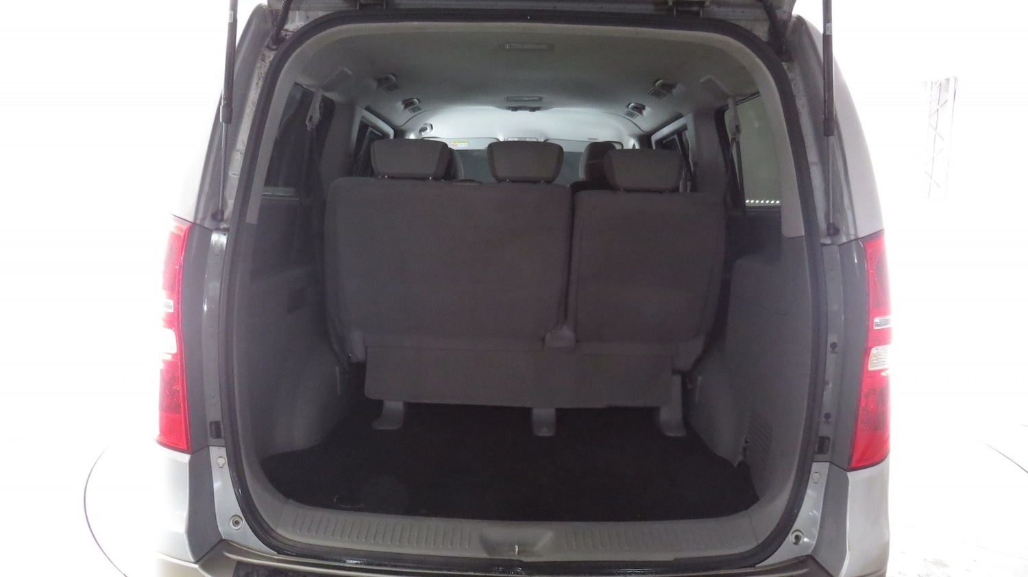 Used Hyundai i800 2016 for sale - 77251140: Photo 12