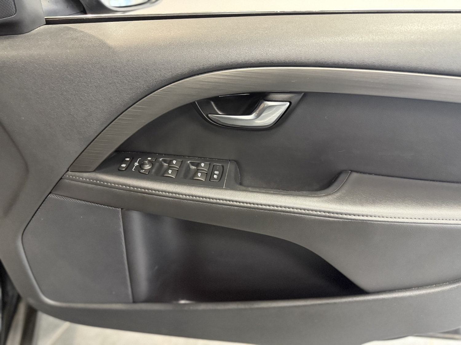 Used Volvo XC70 2014 for sale - 77118671: Photo 14