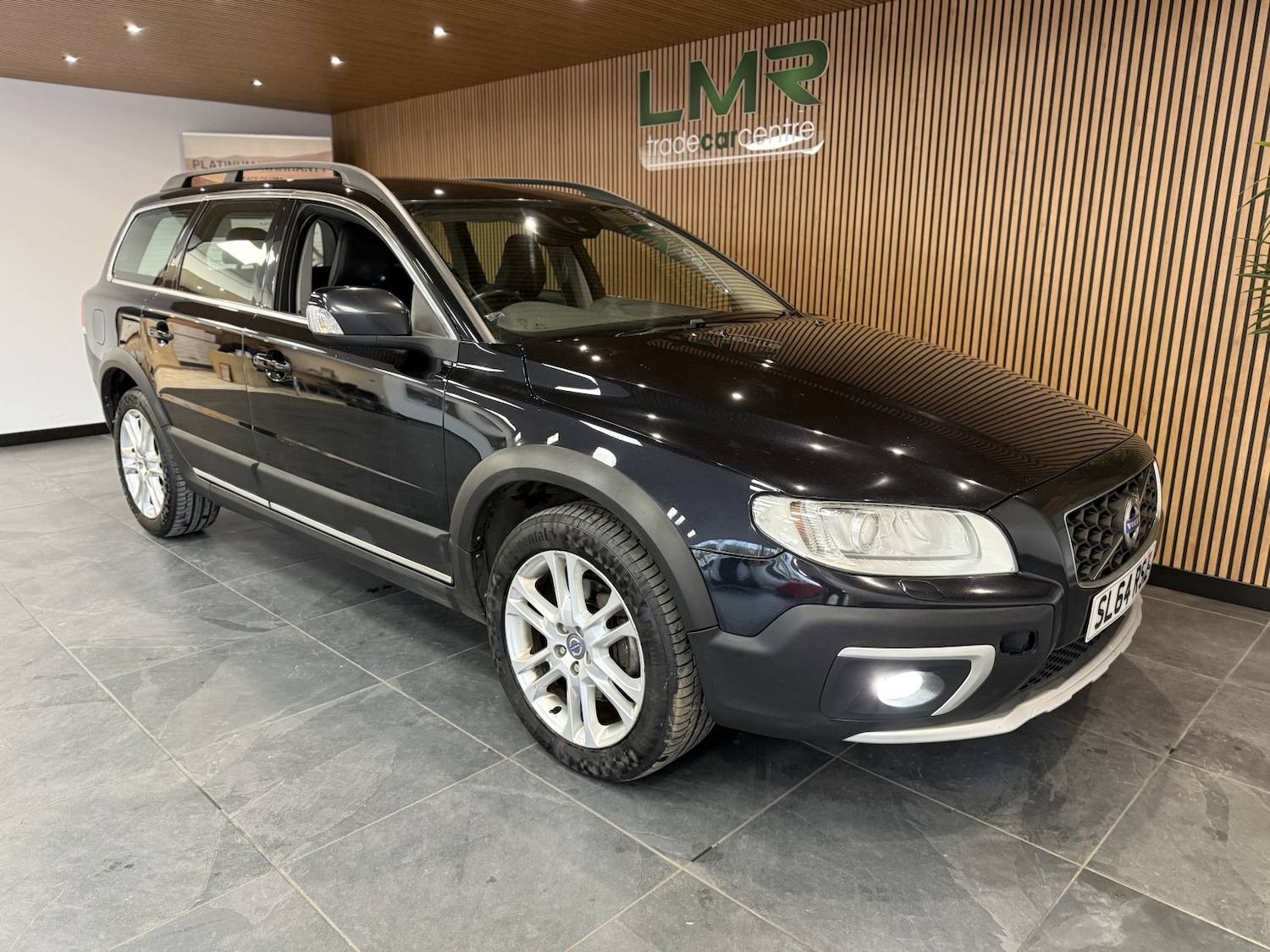 Used Volvo XC70 2014 for sale - 77118671: Photo 4