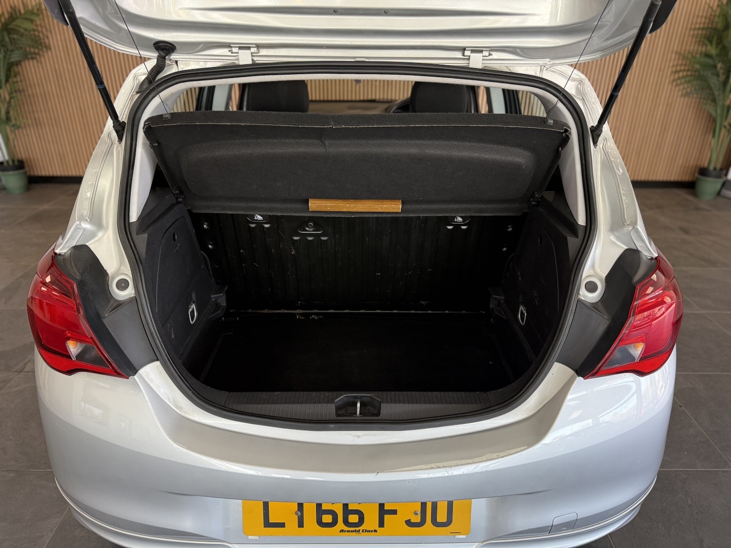 Used Vauxhall Corsa 2016 for sale - 78145819: Photo 24