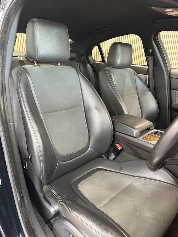 Used Jaguar XF 2014 for sale - 74495775: Photo 17