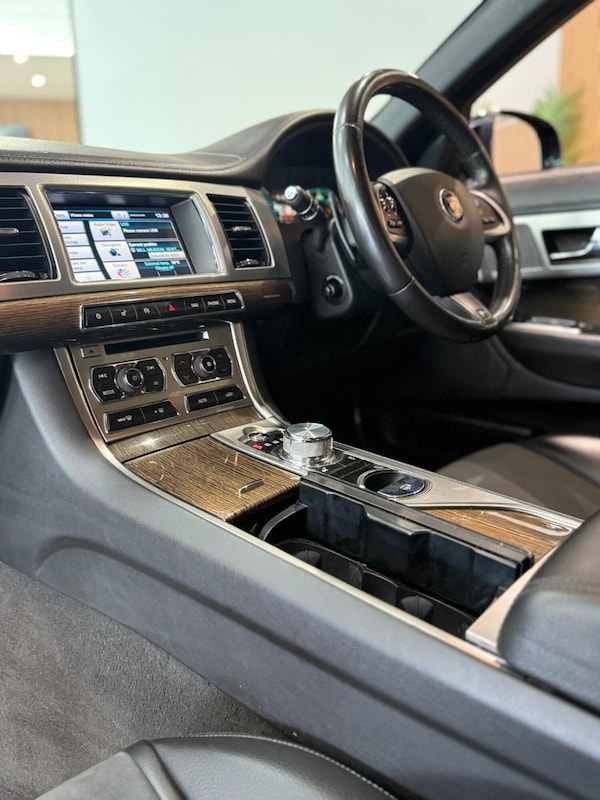Used Jaguar XF 2014 for sale - 74495775: Photo 25