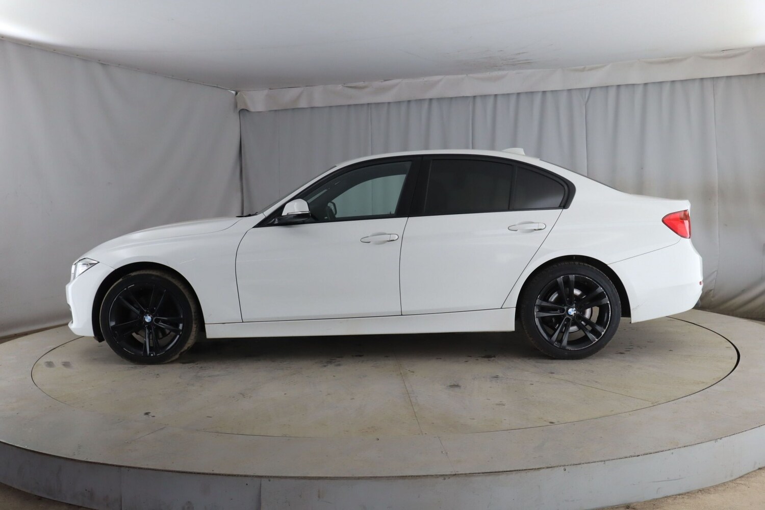 Used BMW 3 Series 2013 for sale - 77813178: Photo 5
