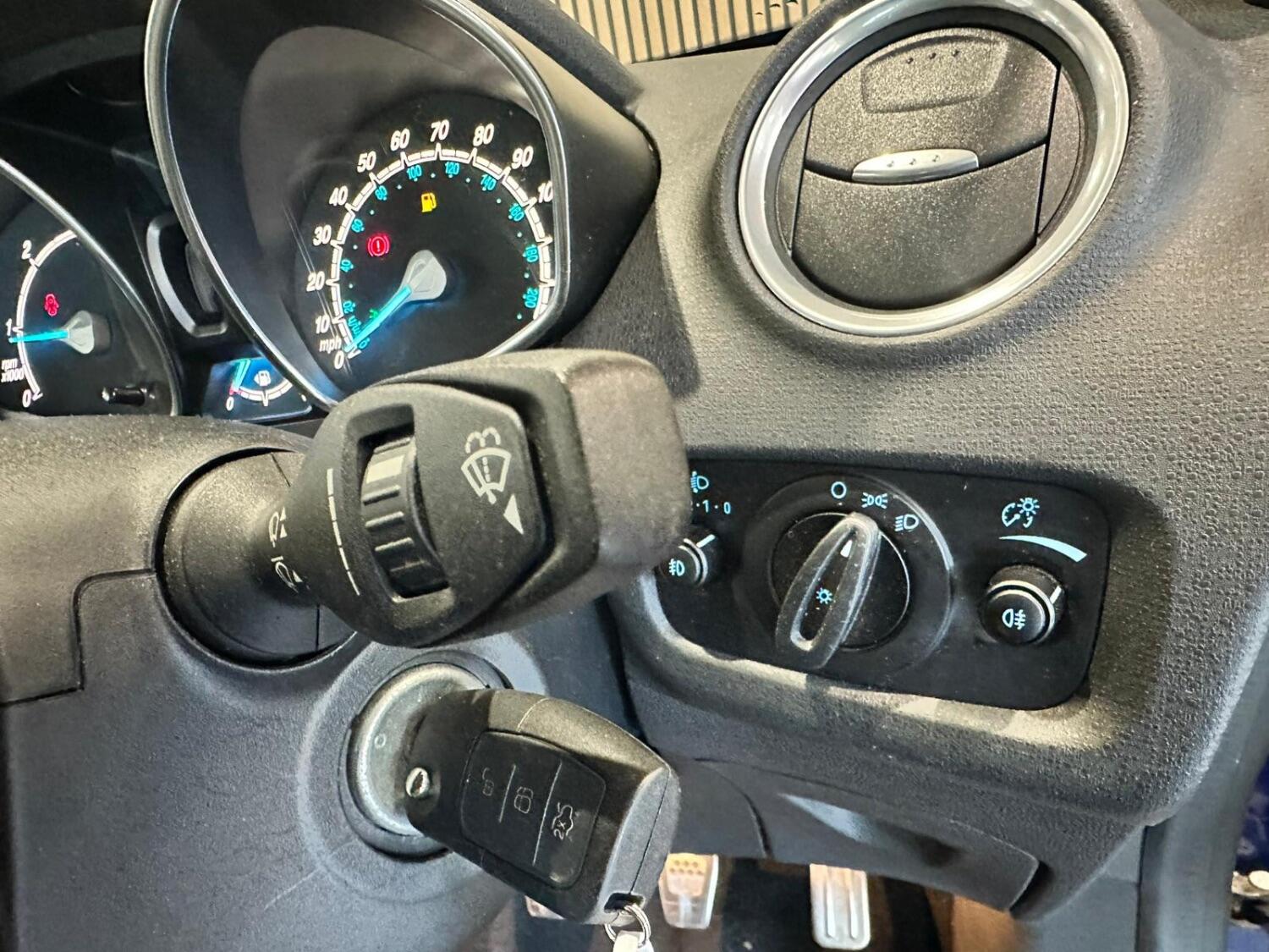 Used Ford Fiesta 2016 for sale - 75931537: Photo 20