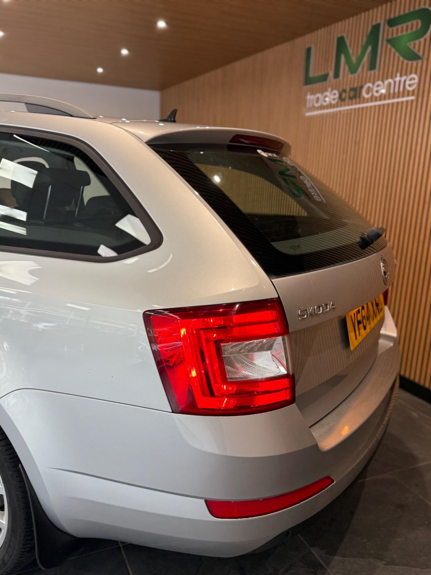 Used Skoda Octavia 2014 for sale - 76253009: Photo 10