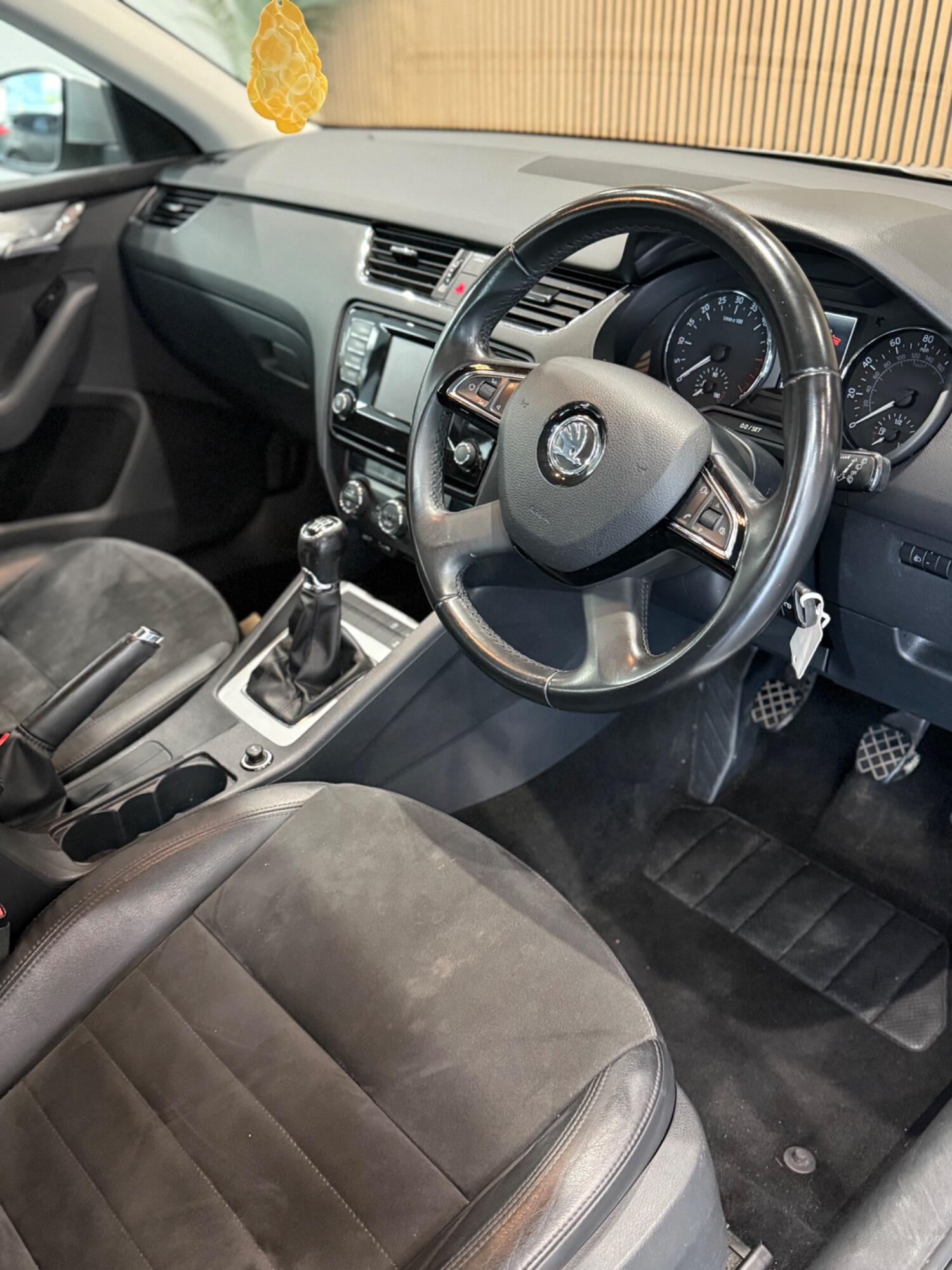 Used Skoda Octavia 2014 for sale - 76253009: Photo 15