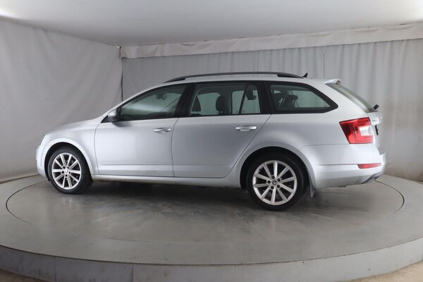 Used Skoda Octavia 2014 for sale - 76253009: Photo 4