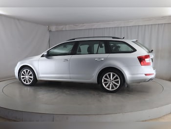 Used Skoda Octavia 2014 for sale - 76253009: Photo 4