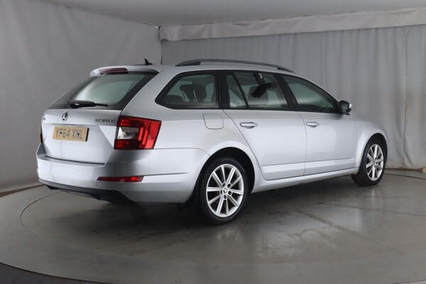Used Skoda Octavia 2014 for sale - 76253009: Photo 6