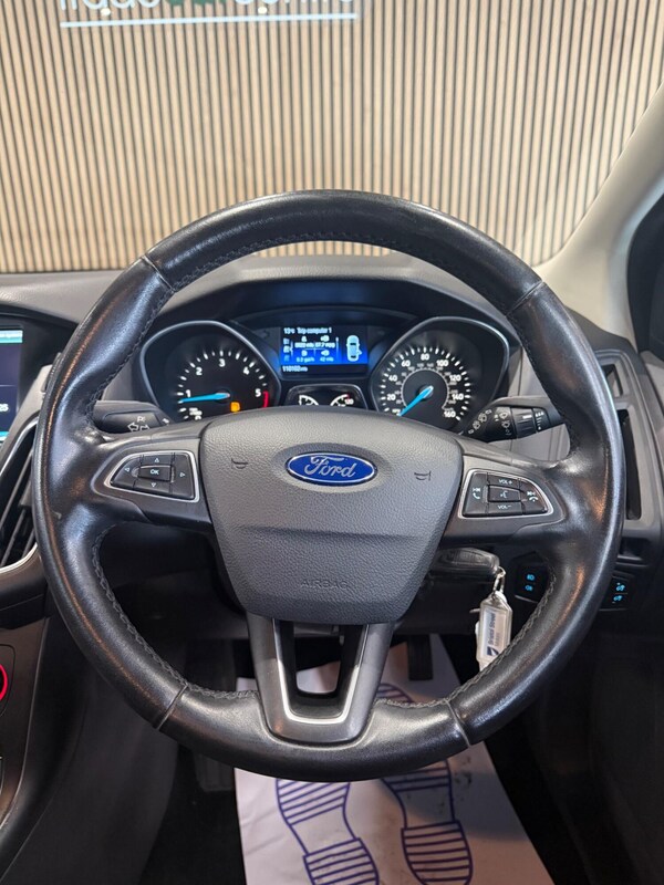 Used Ford Focus 2015 for sale - 76040981: Photo 16