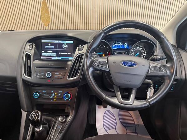Used Ford Focus 2015 for sale - 76040981: Photo 17