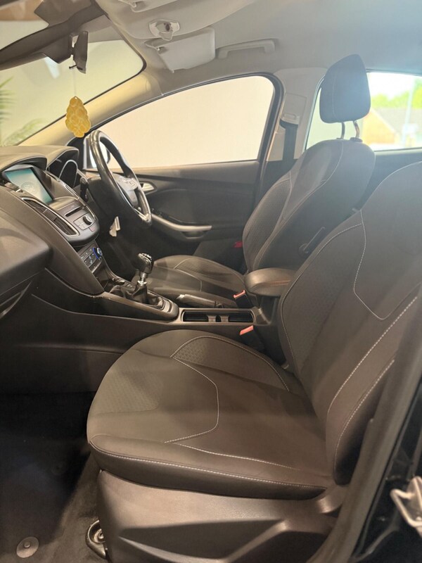 Used Ford Focus 2015 for sale - 76040981: Photo 23