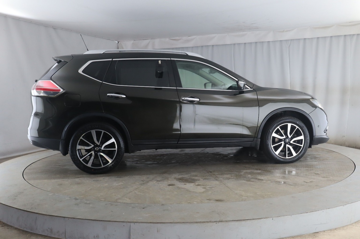 Used Nissan X-Trail 2017 for sale - 77494719: Photo 4