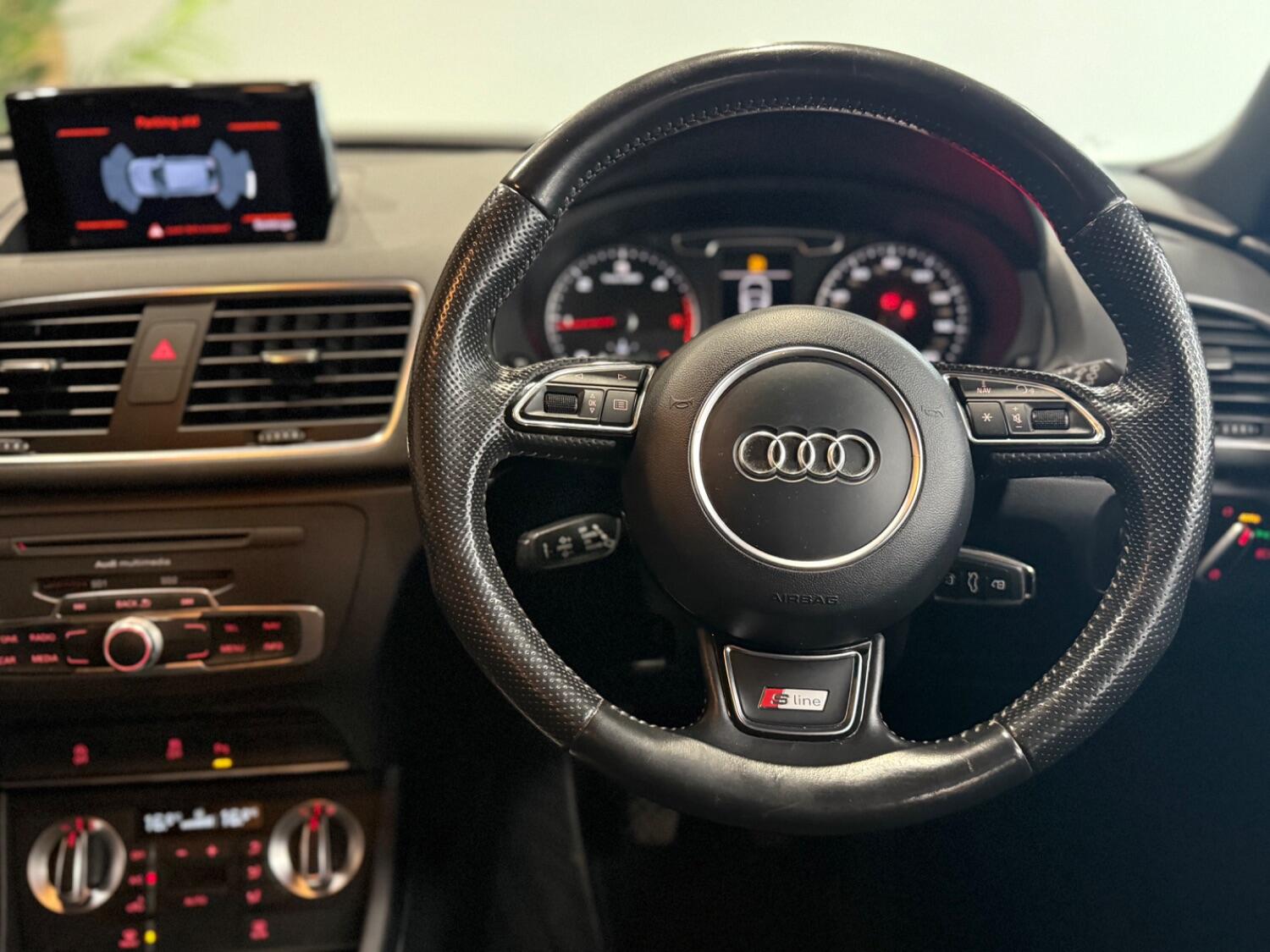 Used Audi Q3 2014 for sale - 76186592: Photo 15