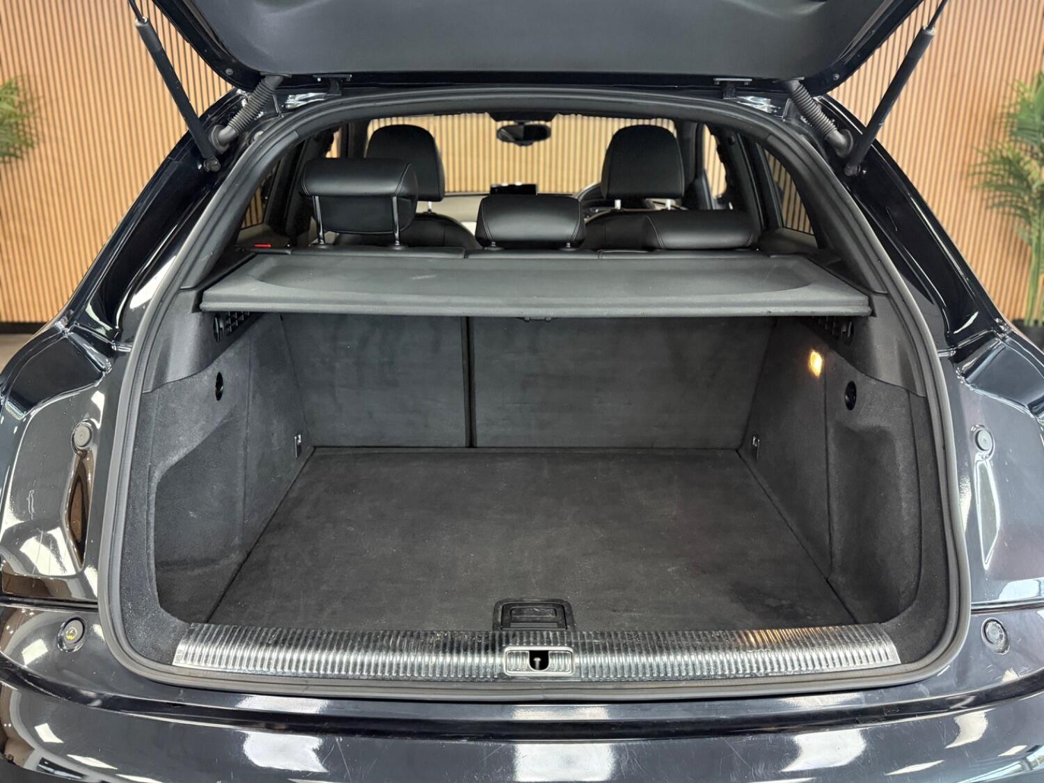 Used Audi Q3 2014 for sale - 76186592: Photo 31