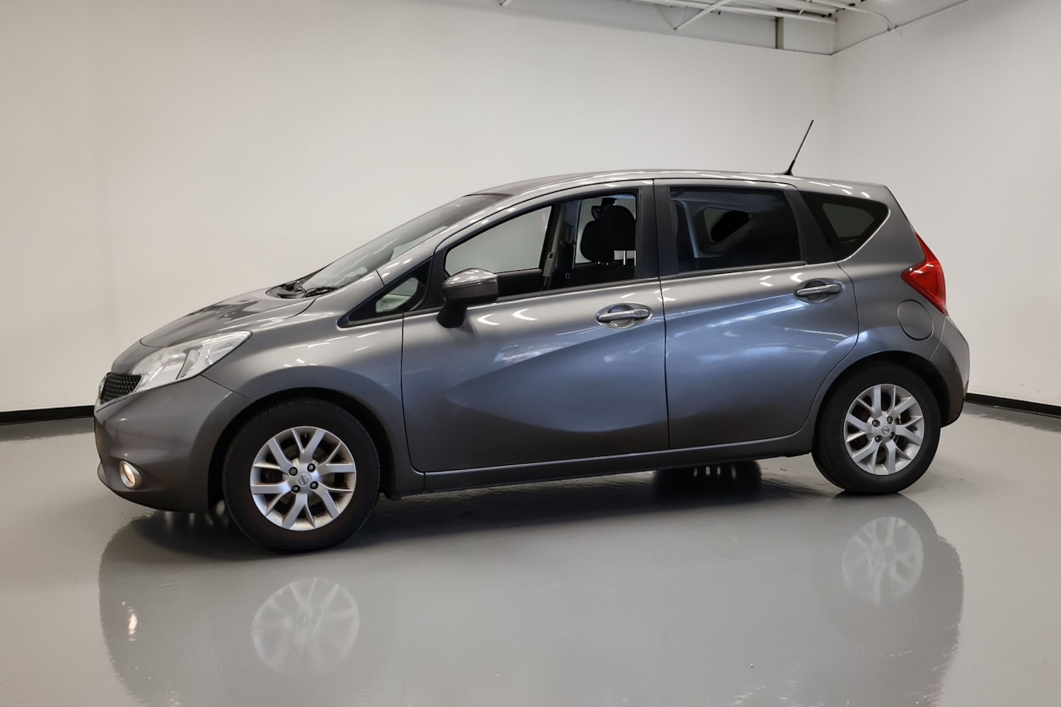 Used Nissan Note 2015 for sale - 77961993: Photo 2