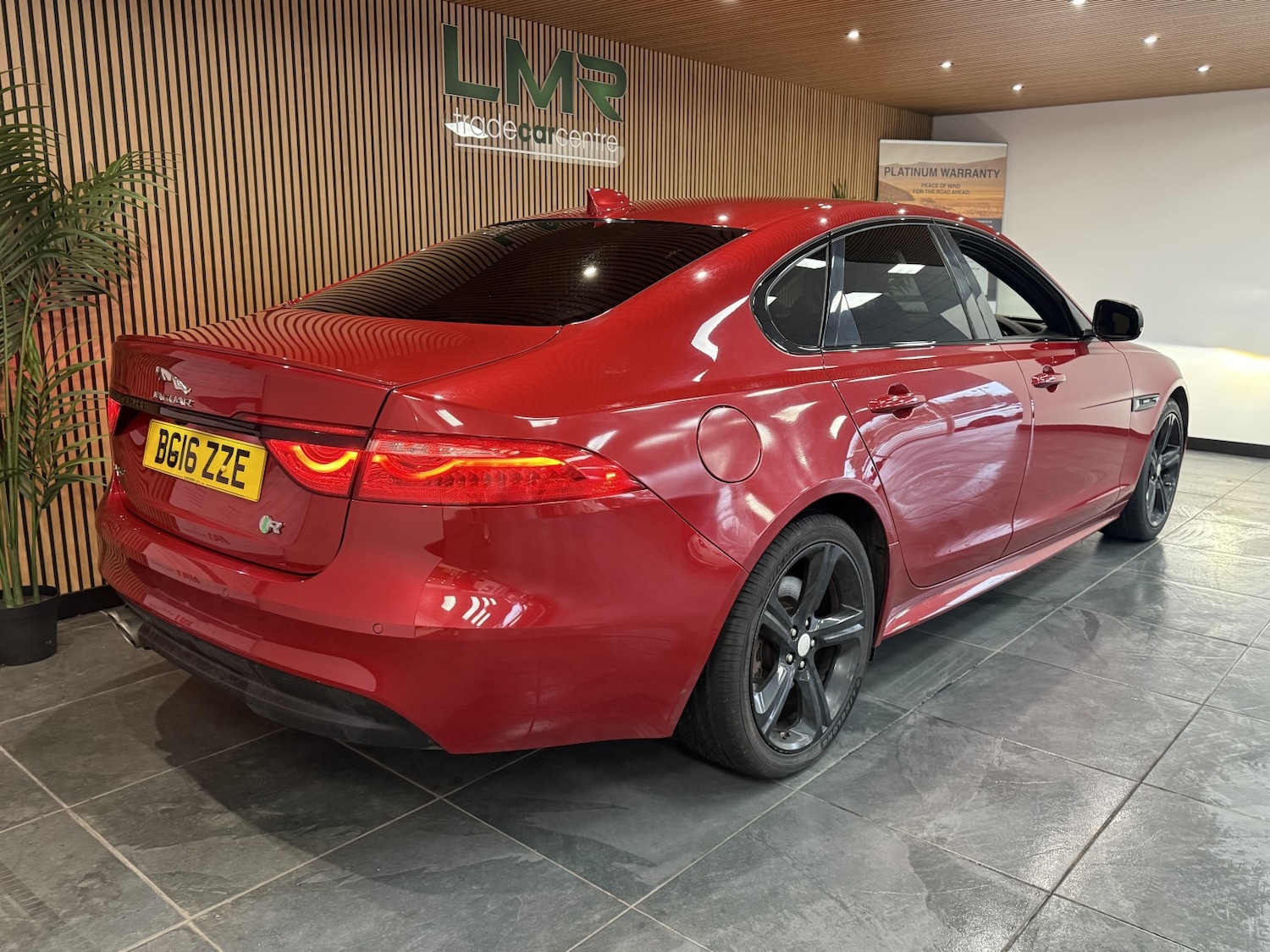 Used Jaguar XF 2016 for sale - 76951063: Photo 6