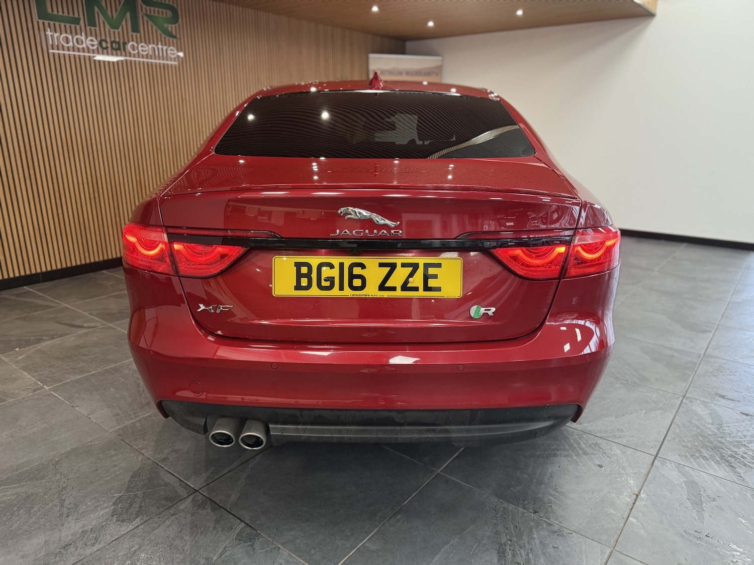 Used Jaguar XF 2016 for sale - 76951063: Photo 7