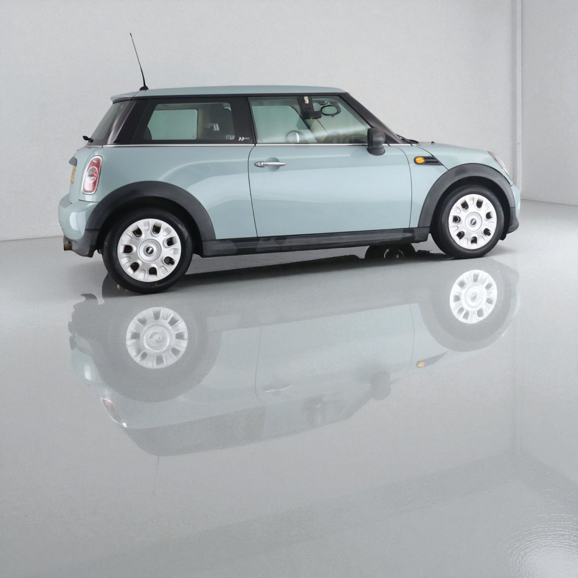 Used MINI Hatch 2011 for sale - 76605754: Photo 4