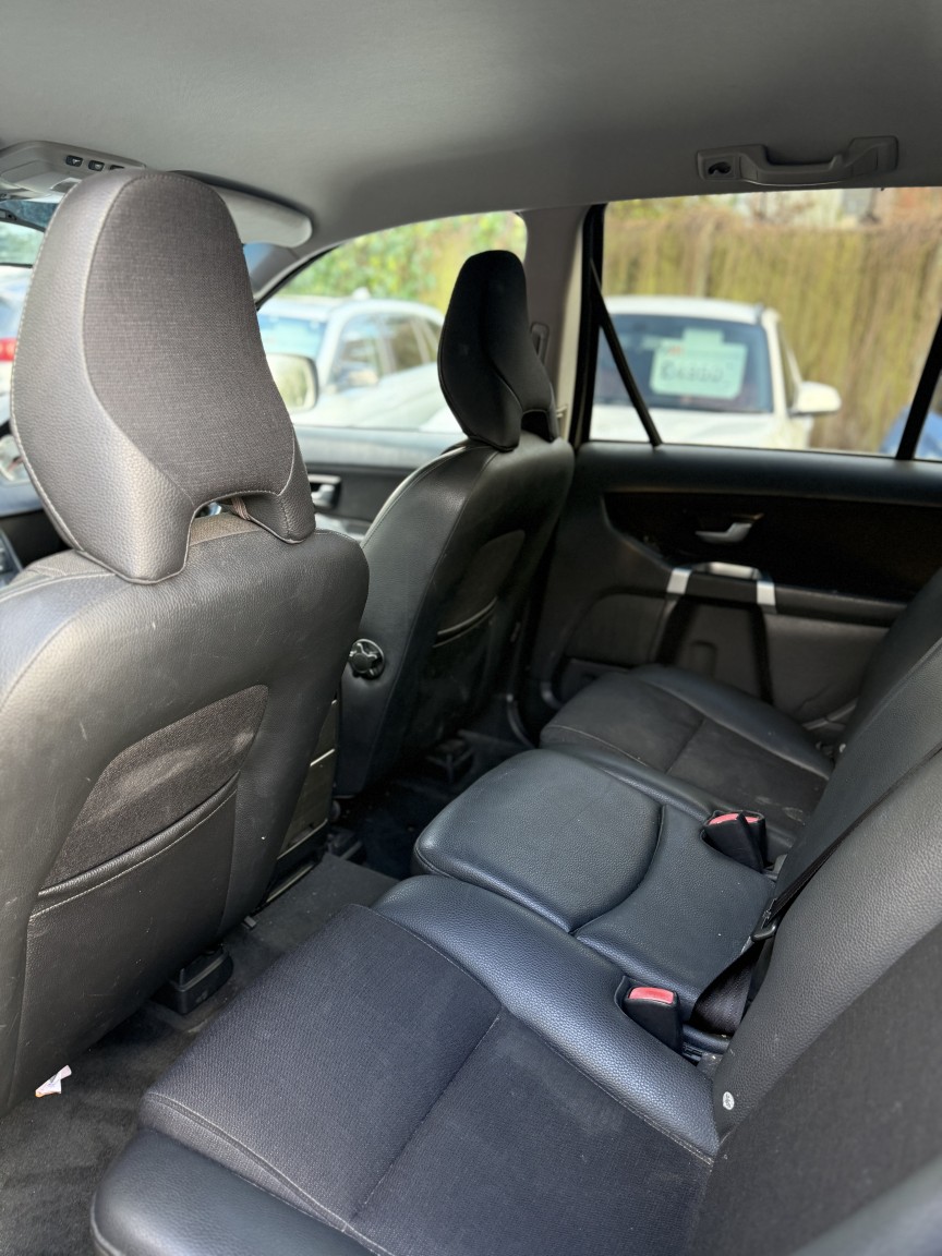 Used Volvo XC90 2010 for sale - 78018315: Photo 5