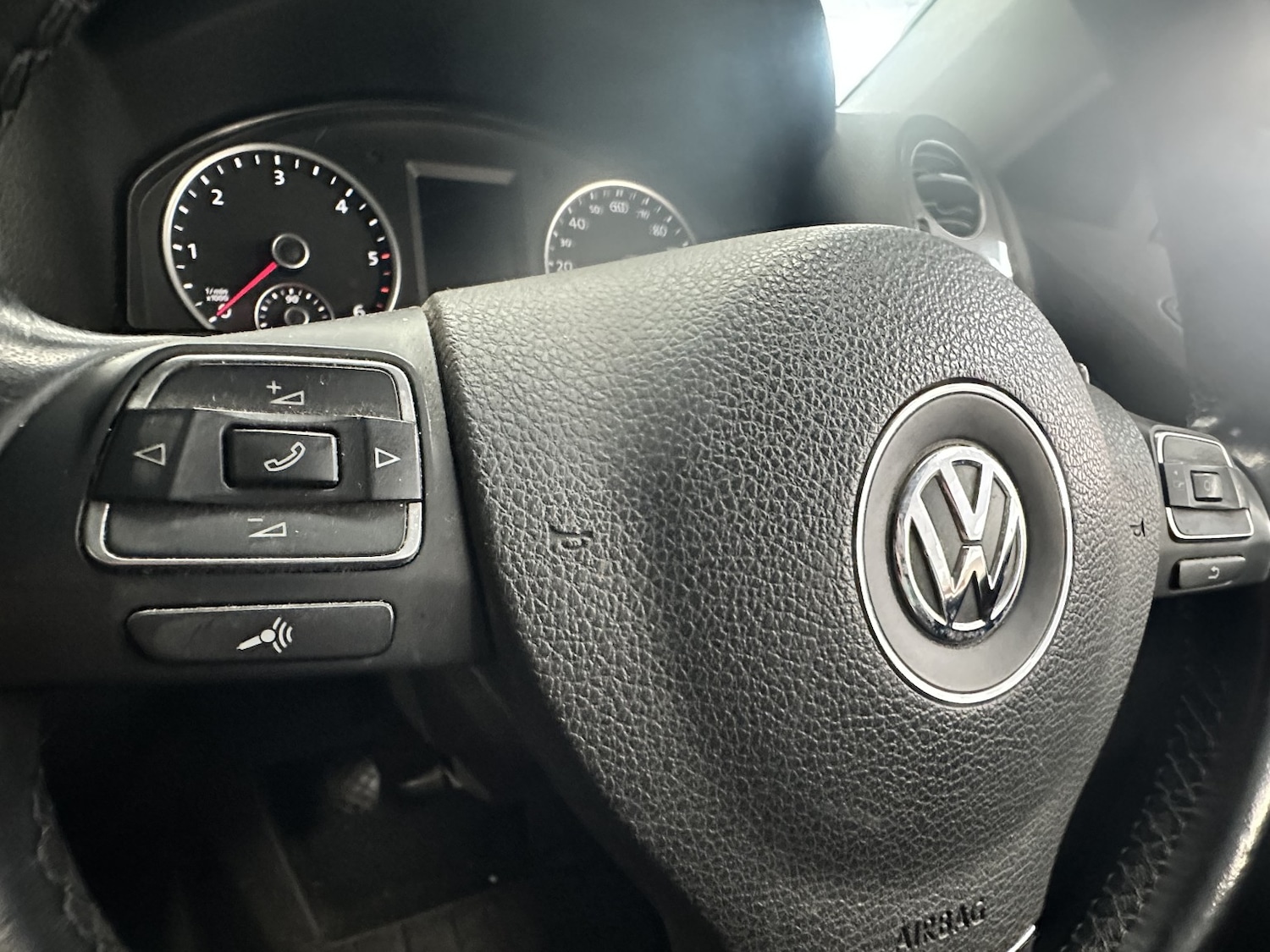 Used Volkswagen Tiguan 2015 for sale - 78141078: Photo 17
