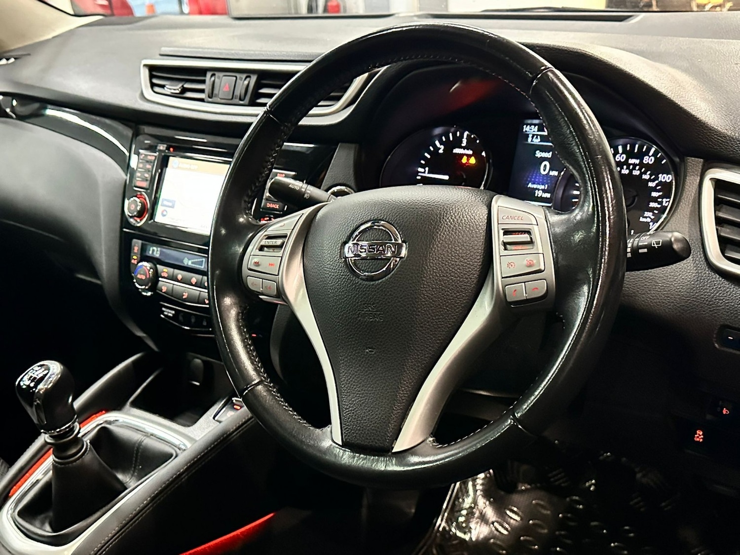 Used Nissan Qashqai 2017 for sale - 77264359: Photo 10