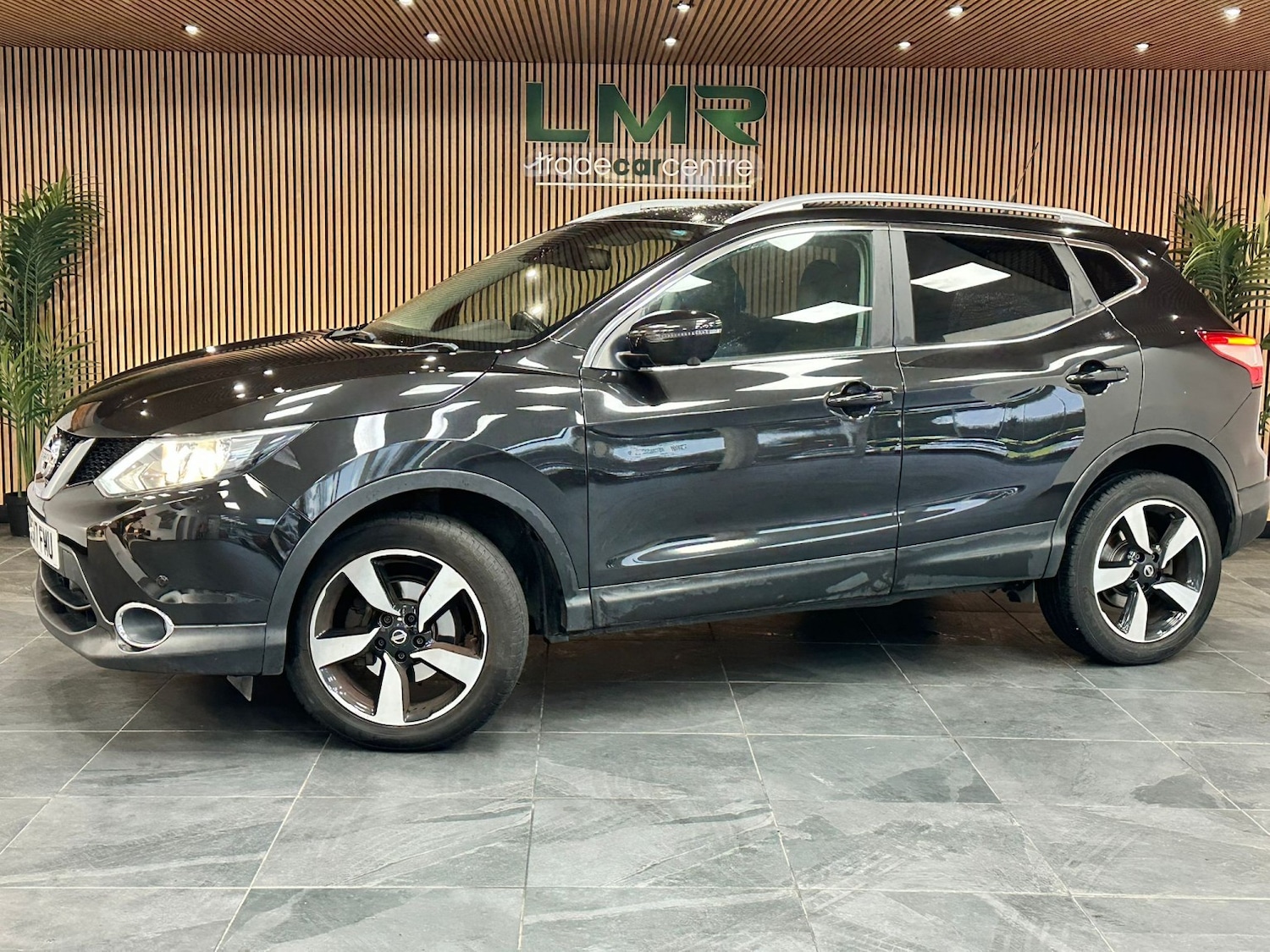 Used Nissan Qashqai 2017 for sale - 77264359: Photo 8