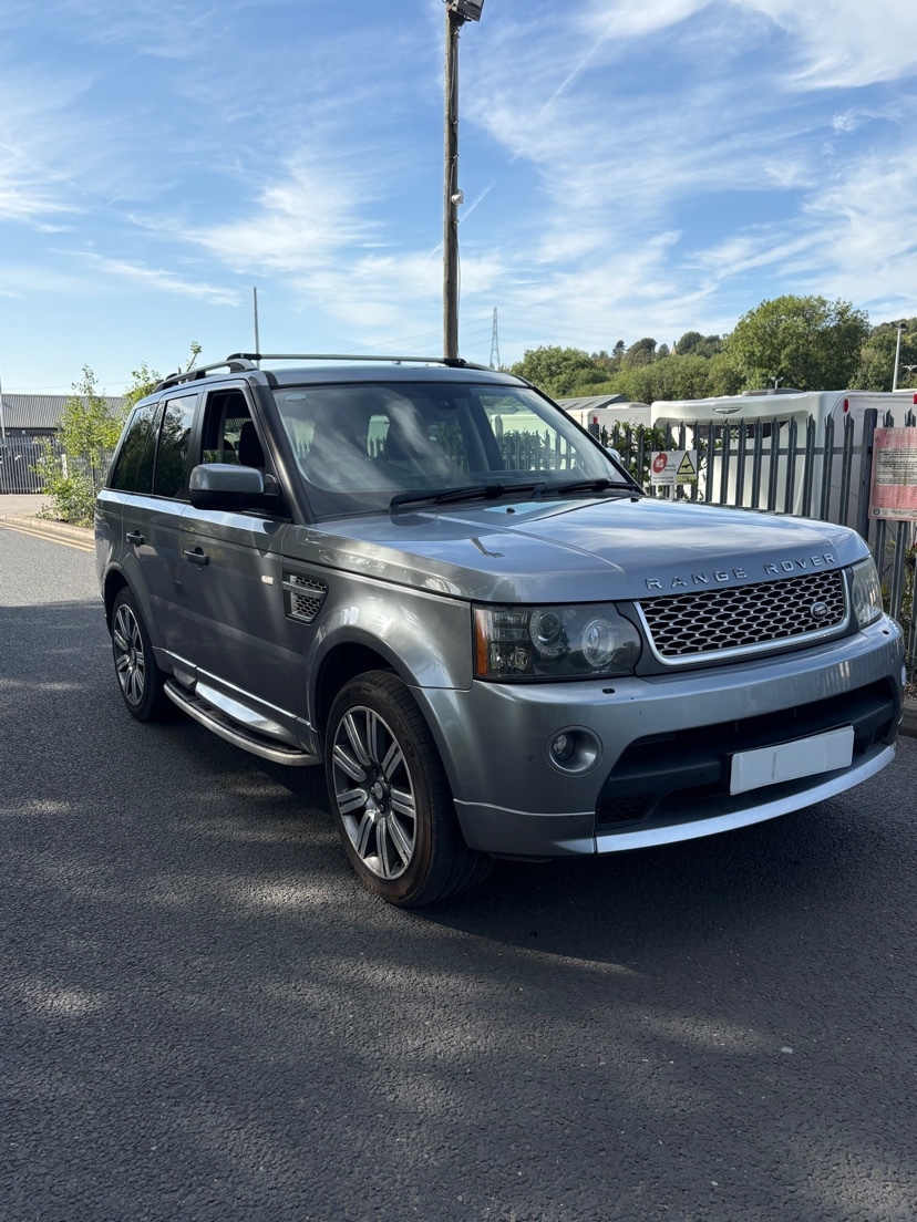 Used Land Rover Range Rover Sport 2011 for sale - 78178366: Photo 2