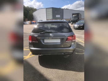 Used Mercedes-Benz E Class 2015 for sale - 76911310: Photo