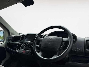 Used Peugeot Boxer 2023 for sale - 75401321: Photo