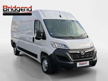 Vauxhall - Movano