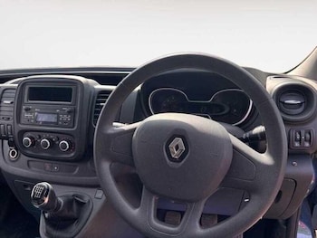 Used Renault Trafic 2021 for sale - 74679100: Photo