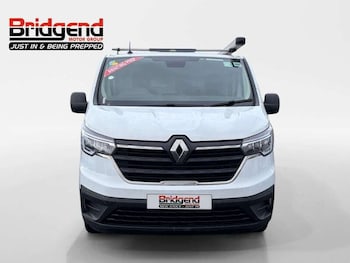 Renault Trafic feature image