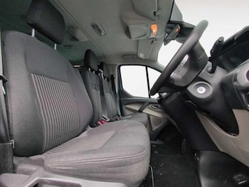 Used Ford Tourneo Custom 2016 for sale - 76136013: Photo