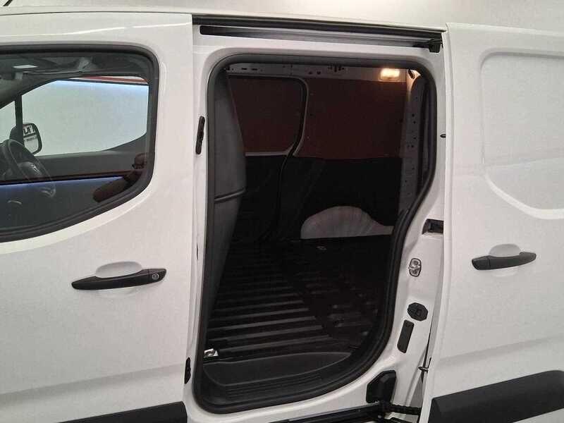 Used Toyota ProAce 2022 for sale - 76485300: Photo 8